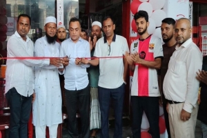 বালুচরে আরএফএল এক্সক্লুসিভ শোরুমের উদ্বোধন বালুচরে আরএফএল এক্সক্লুসিভ শোরুমের উদ্বোধন