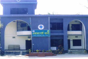 মধ্যরাতে সিদাইরপুলে হা'ম'লা-লু*টপাট, নারী-শিশুসহ আ হ ত ১৫