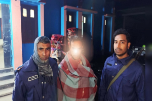 জৈন্তাপুরে  ২ লক্ষাধিক টাকার ভার*তীয় কম্বলসহ এক চোরাকা*রবারি আট*ক
