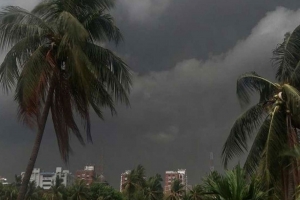 সিলেটে সন্ধ্যার মধ্যে ঝ*ড়ের শ*ঙ্কা
