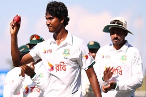 দুর্দান্ত হাসান, অস্ট্রেলিয়ার বিপক্ষে বাংলাদেশের দাপট দুর্দান্ত হাসান, অস্ট্রেলিয়ার বিপক্ষে বাংলাদেশের দাপট