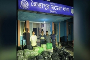 জৈন্তাপুরে বাসে পাওয়া গেল ভা/রতীয় পণ্য, গ্রে/প্তার ৩