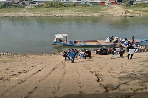 গোলাপগঞ্জে ঝুঁ*কিতে খেয়াঘাট  বড় দুর্ঘ*টনার আশ*ঙ্কা