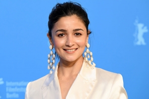 যে চমক নিয়ে আসছেন আলিয়া