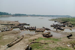 কোয়ারী বন্ধ থাকায় নেই কাজ, আর্থিক সং*কটে বারকি শ্রমিকরা