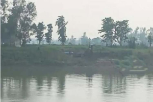 জগন্নাথপুর কুশিয়ারার পাড় কেটে মাটি উত্তোলনের অভিযোগ, অস্তিত্ব সংকটে নদী