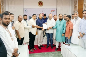 খেলার মাঠে মেলা বন্ধ ও রাত ৯টা পর্যন্ত দোকান খোলার দাবি খেলার মাঠে মেলা বন্ধ ও রাত ৯টা পর্যন্ত দোকান খোলার দাবি
