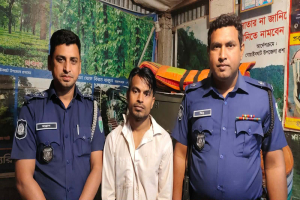 জাফলংয়ে প্রকাশ্যে গাঁ*জা সেবনের দায়ে যুবককে  কা*রাদণ্ড