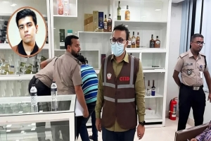 সালমান মুক্তাদিরের শ্বশুরের ৪ মদের গুদাম সিলগালা সালমান মুক্তাদিরের শ্বশুরের ৪ মদের গুদাম সিলগালা
