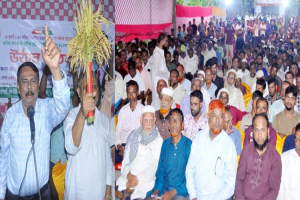 দোয়ারাবাজারে উঠান বৈঠকে ৩১ দফা বাস্তবায়নে লিফলেট বিতরণ