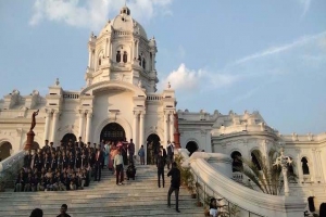 ভারতের ঐতিহ্যবাহী রাজবাড়িতে বাংলাদেশীদের প্রবেশ টিকেটের বৈষম্য 