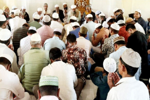 খালেদা জিয়ার সুস্থতা  কামনায় আরিফুল  হকের উদ্যোগে দোয়া  ও মিলাদ মাহফিল