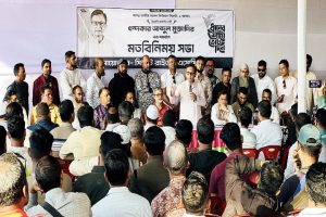 রাইডার্সদের সঙ্গে মতবিনিময় ও সরস্বতী পূজা পরিদর্শনে খন্দকার মুক্তাদির