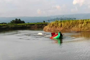গোয়াইনঘাটে অ''বৈ'ধ'ভাবে বালু উত্তোলনে দু’জনের কা'রা'দ'ণ্ড, ৬টি নৌকা ধ্বং স