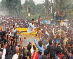 সাকিবের ঋণ ৩৩ কোটি টাকা, বার্ষিক আয় সাড়ে ৫ কোটি  