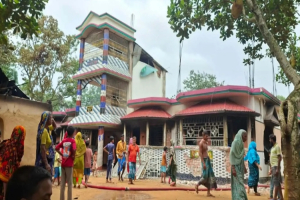 মাধবপুরে অ*পহরণকে কেন্দ্র করে সহিংসতা, পু ড় ল বসতঘর মাধবপুরে অ*পহরণকে কেন্দ্র করে সহিংসতা, পু ড় ল বসতঘর