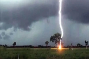 আটোয়ারীতে চা বাগানে কাজের সময় ব*জ্রা ঘাত, তরুণ শ্রমিকের মৃ*ত্যু