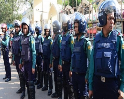‘পরোয়ানা ছাড়া পুলিশ কাউকে গ্রেপ্তার করছে না’