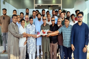 সিলেটে বিমানবন্দরে শাবু নেওয়াজকে বিএনপি নেতাকর্মীদের সংবর্ধনা সিলেটে বিমানবন্দরে শাবু নেওয়াজকে বিএনপি নেতাকর্মীদের সংবর্ধনা