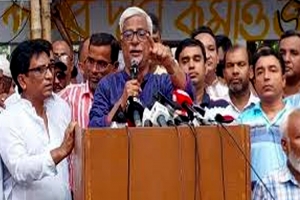 শেখ হাসিনাকে অবিলম্বে দেশে ফিরিয়ে আনুন : ফারুক