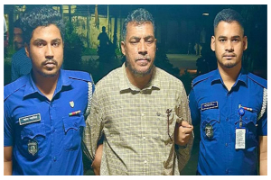 সেই আলফুর নামে এবার সাংবাদিকের মা*মলা