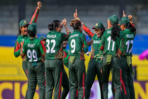 পা'কি'স্তা'নকে হারিয়ে বিশ্বকাপ শুরু বাংলাদেশের