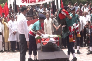 বীর মুক্তিযোদ্ধা হায়দার আকবর খান রনোর জানাজা সম্পন্ন