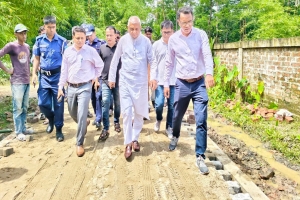 টেকসই সড়ক নির্মাণে আরসিসির বিকল্প নেই: গোয়াইনঘাটে শ্রমমন্ত্রী টেকসই সড়ক নির্মাণে আরসিসির বিকল্প নেই: গোয়াইনঘাটে শ্রমমন্ত্রী