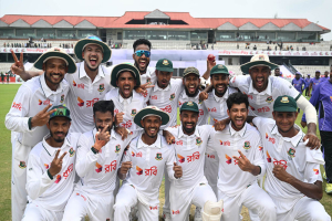 সিলেটে পাকিস্তানকে ধবলধোলাই করে ইতিহাস গড়ল বাংলাদেশ সিলেটে পাকিস্তানকে ধবলধোলাই করে ইতিহাস গড়ল বাংলাদেশ