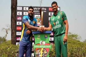সিলেটের চা বাগানে টি-টোয়েন্টি সিরিজের ট্রফি উন্মোচন