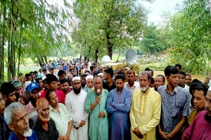 জৈন্তাপুরে ভূমি জরিপের খবরে পাঁচ মৌজার মানুষের বি/ক্ষো/ভ