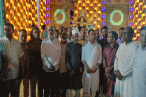 জগন্নাথপুরে বিভিন্ন পূজামণ্ডপ পরিদর্শনে এমপি কয়ছর আহমদ জগন্নাথপুরে বিভিন্ন পূজামণ্ডপ পরিদর্শনে এমপি কয়ছর আহমদ