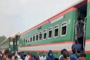 মির্জাপুরে ট্রেন লাইনচ্যু*ত, বিভিন্ন স্টেশনে আ টকা পড়েছে কয়েকটি ট্রেন মির্জাপুরে ট্রেন লাইনচ্যু*ত, বিভিন্ন স্টেশনে আ টকা পড়েছে কয়েকটি ট্রেন