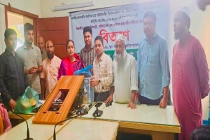 গোয়াইনঘাটে শিক্ষাবৃত্তি ও সেলাই মেশিন বিতরণ গোয়াইনঘাটে শিক্ষাবৃত্তি ও সেলাই মেশিন বিতরণ