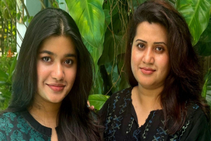 মেয়ের সঙ্গে প্রথমবারের মতো গাইলেন ন্যান্সি