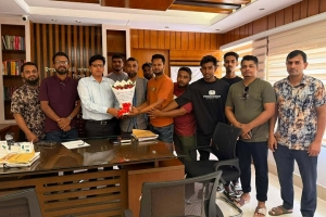 বিশ্বনাথে ইউএনওকে শাটল ক্লাবের শুভেচ্ছা