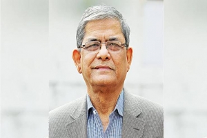 বাসা থেকে চিকিৎসা নিচ্ছেন ফখরুল