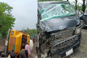 জৈন্তাপুরে ট্রাক-মাইক্রোবাস সং*ঘর্ষে চালকের হাত বি*চ্ছিন্ন