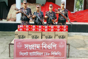 সিলেট সীমান্তে অর্ধকোটি টাকার চো রা ই পণ্য জব্দ