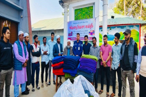 শীতার্তদের মাঝে গোয়াইনঘাট ছাত্র পরিষদের শীতবস্ত্র বিতরণ