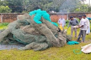 মাধবপুরে ৩ লাখ টাকার অ*বৈধ চায়না দুয়ারী ও কারেন্ট জাল জ*ব্দ মাধবপুরে ৩ লাখ টাকার অ*বৈধ চায়না দুয়ারী ও কারেন্ট জাল জ*ব্দ
