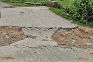 আমনিয়া–গোলাপগঞ্জ সড়ক : ঝুঁকিপূর্ণ কালভার্টে  দুর্ঘটনার আশঙ্কা
