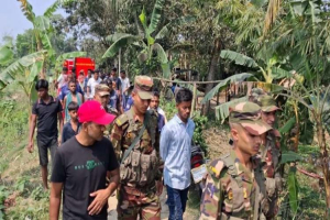 বিএনপির ৬ জনকে কোপাল ছা ত্র লী গ