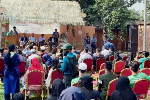 প্লাস্টিক দূষ*ণ রো*ধে বিকল্প পণ্যের বাজার দ্রুত সম্প্রসারণ জরুরি - জেলা প্রশাসক সারওয়ার আলম