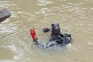 সুনামগঞ্জে নৌকা থেকে পড়ে শিশু নি খোঁ জ