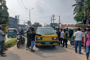 গোলাপগঞ্জে ট্রাক শ্রমিকদের অনির্দিষ্টকালের কর্মবিরতি গোলাপগঞ্জে ট্রাক শ্রমিকদের অনির্দিষ্টকালের কর্মবিরতি