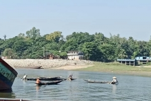 ছাতকে আদালতের স্থগিতাদেশের মধ্যেই জলমহালে মাছ আহরণের অভিযোগ ছাতকে আদালতের স্থগিতাদেশের মধ্যেই জলমহালে মাছ আহরণের অভিযোগ