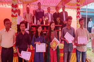 মাধবপুরে জিপিএ-৫ প্রাপ্ত শিক্ষার্থীদের বৃত্তি প্রদান