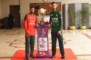 বাংলাদেশ-পাকিস্তান সিরিজের ট্রফি উন্মোচন