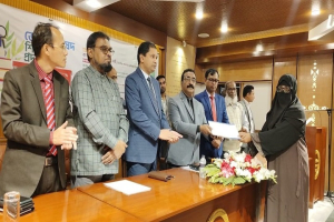 নতুন বাংলাদেশ বিনির্মানে নীতি ও নৈতিকতা সমৃদ্ধ জনশক্তি গঠনের বিকল্প নেই  - বিভাগীয় কমিশনার
